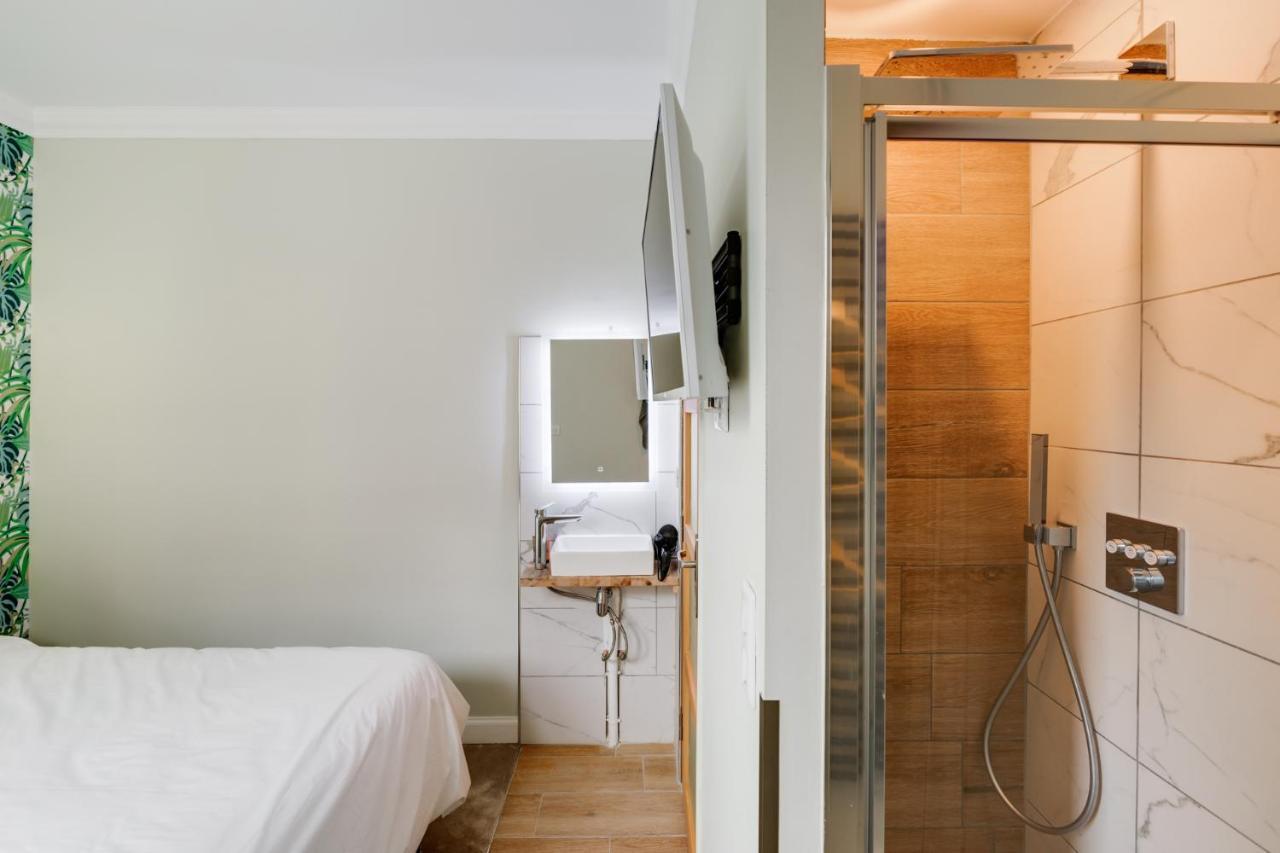 Hotel Une Chambre En Ville Тулуза Екстериор снимка
